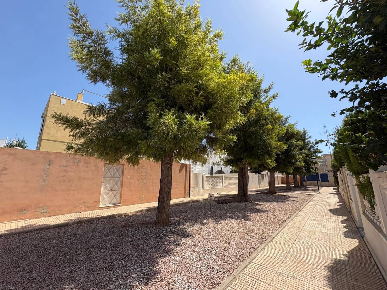 3 bedroom Townhouse for sale in Torrevieja with pool - € 179,900 (Ref: 10061336)