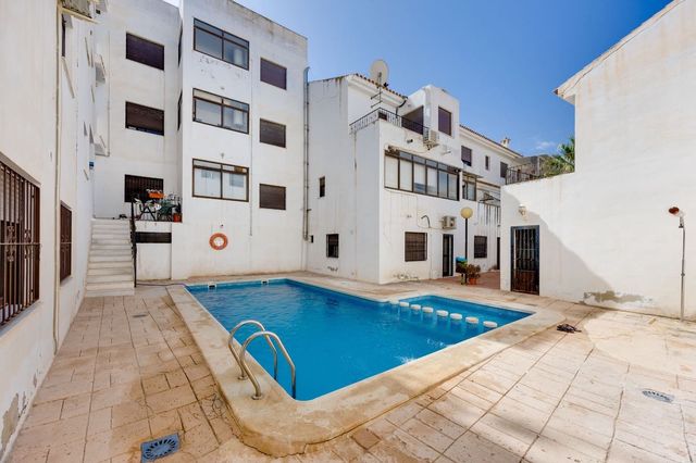3 soveværelse Lejlighed til salg i San Miguel de Salinas med swimmingpool garage - € 159.990 (Ref: 10123477)