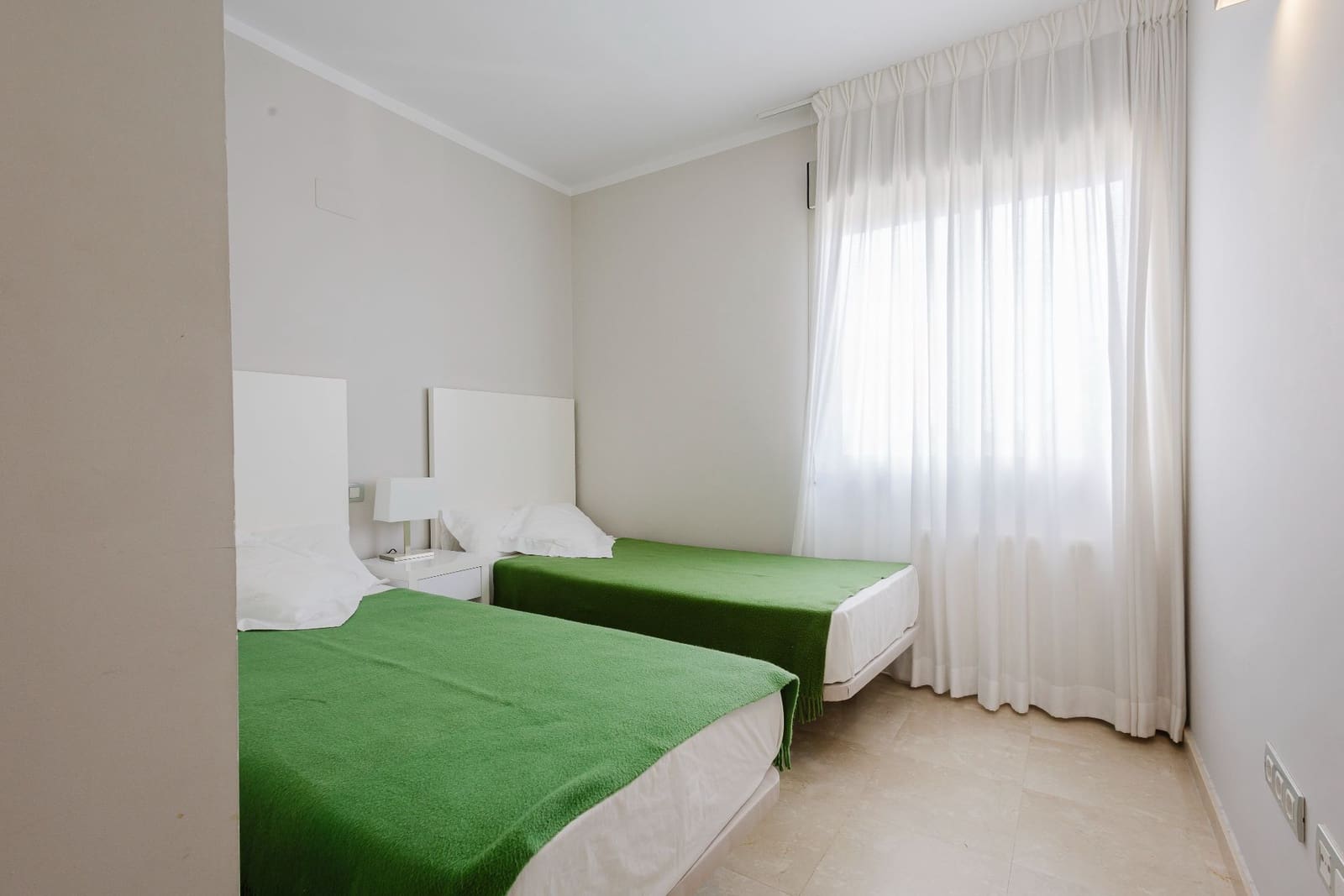 2 sovrum Takvåning till salu i Torrevieja med pool garage - 275 000 € (Ref: 10123479)
