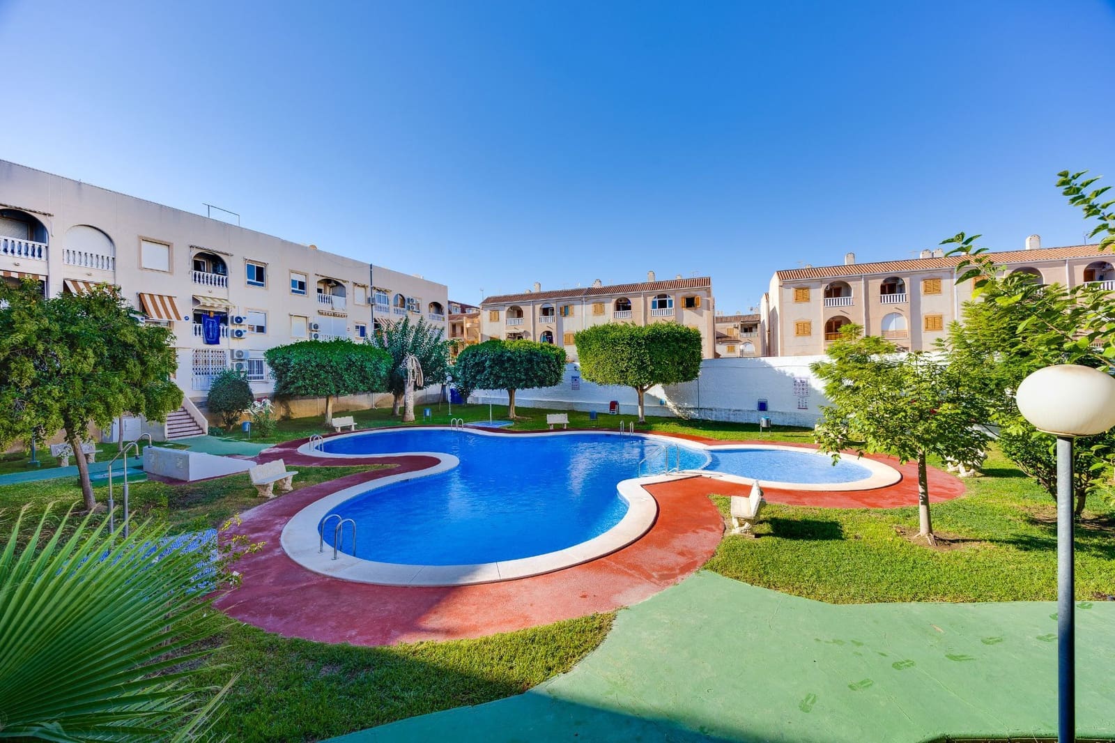 2 quarto Penthouse para venda em Torrevieja com piscina garagem - 159 900 € (Ref: 10123481)
