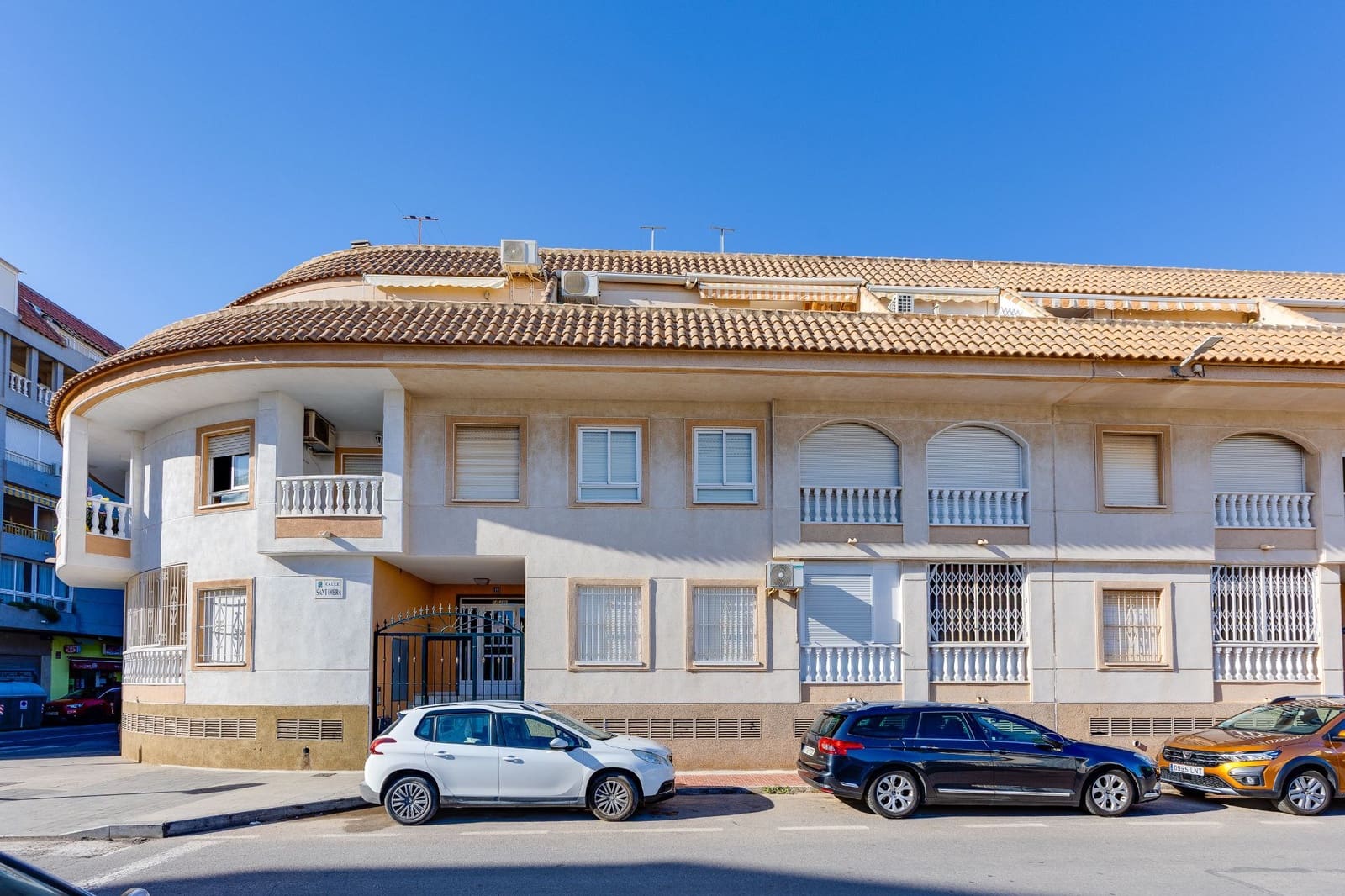 2 quarto Penthouse para venda em Torrevieja com piscina garagem - 159 900 € (Ref: 10123481)