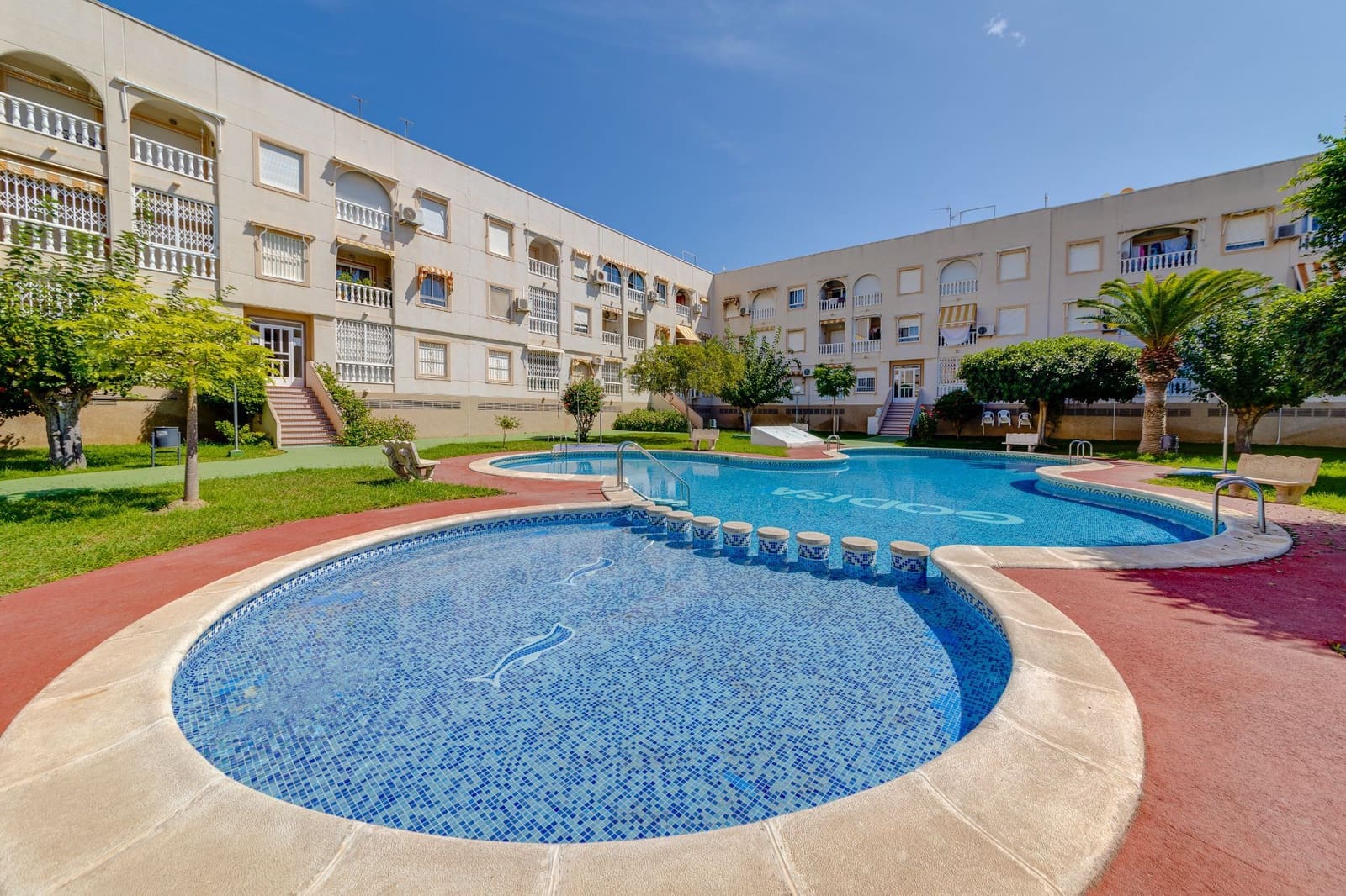 2 quarto Penthouse para venda em Torrevieja com piscina garagem - 159 900 € (Ref: 10123481)