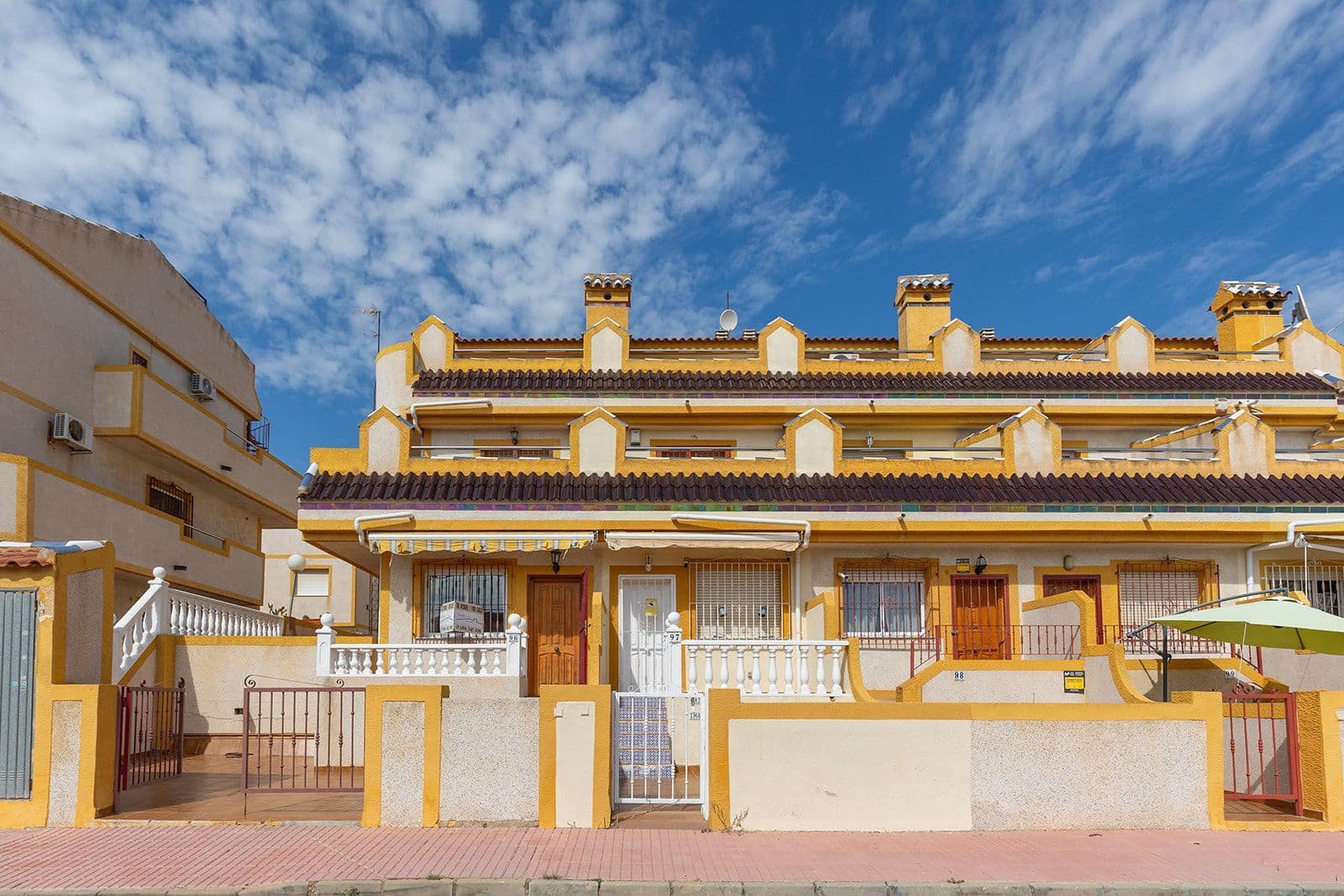 3 Zimmer Villa zu verkaufen in Orihuela Costa mit Pool Garage - 199.000 € (Ref: 10128108)
