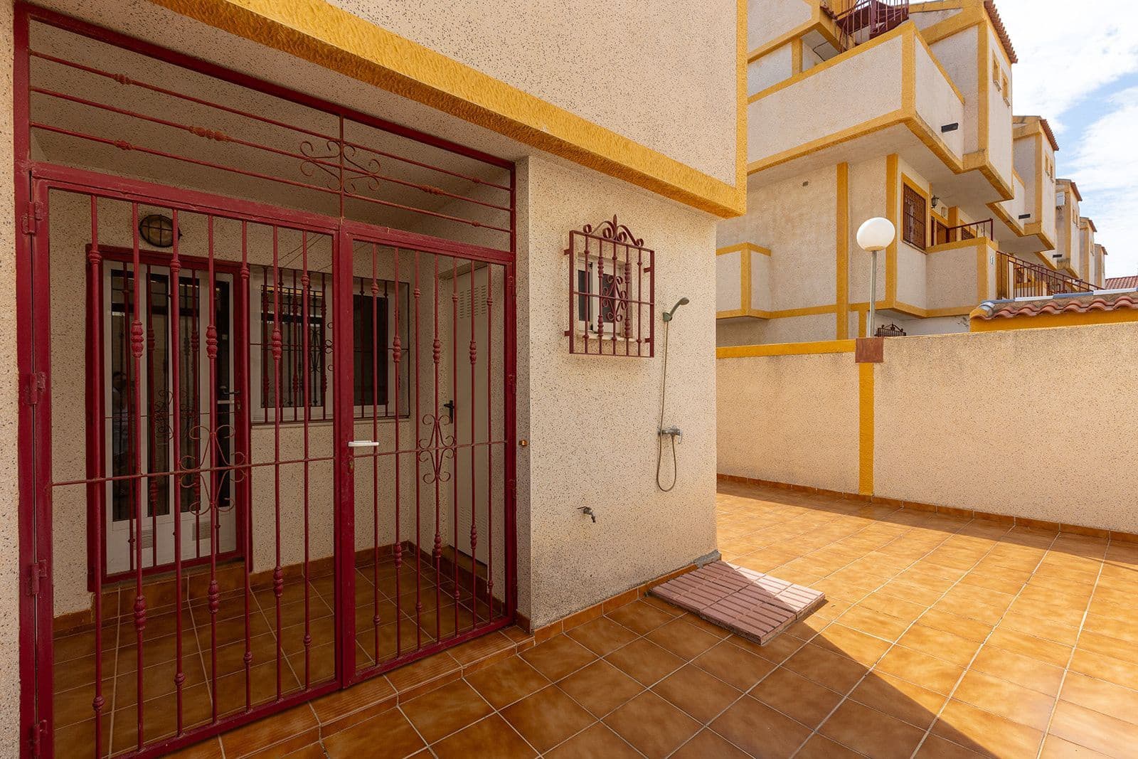 3 Zimmer Villa zu verkaufen in Orihuela Costa mit Pool Garage - 199.000 € (Ref: 10128108)