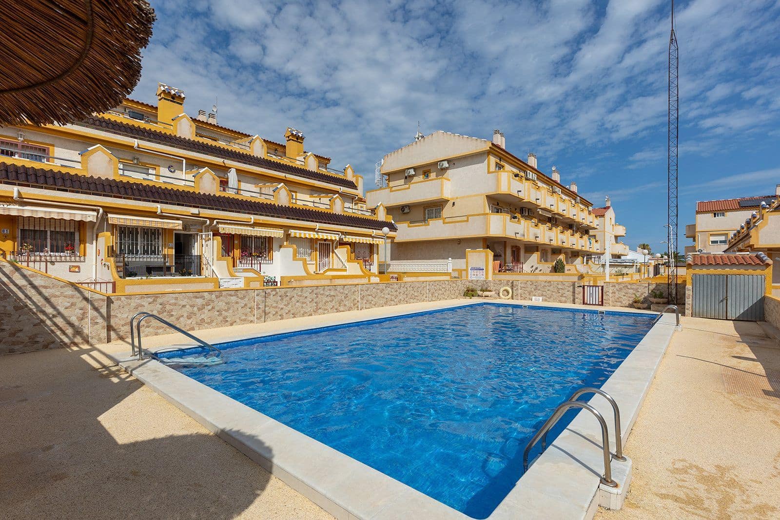 3 Zimmer Villa zu verkaufen in Orihuela Costa mit Pool Garage - 199.000 € (Ref: 10128108)