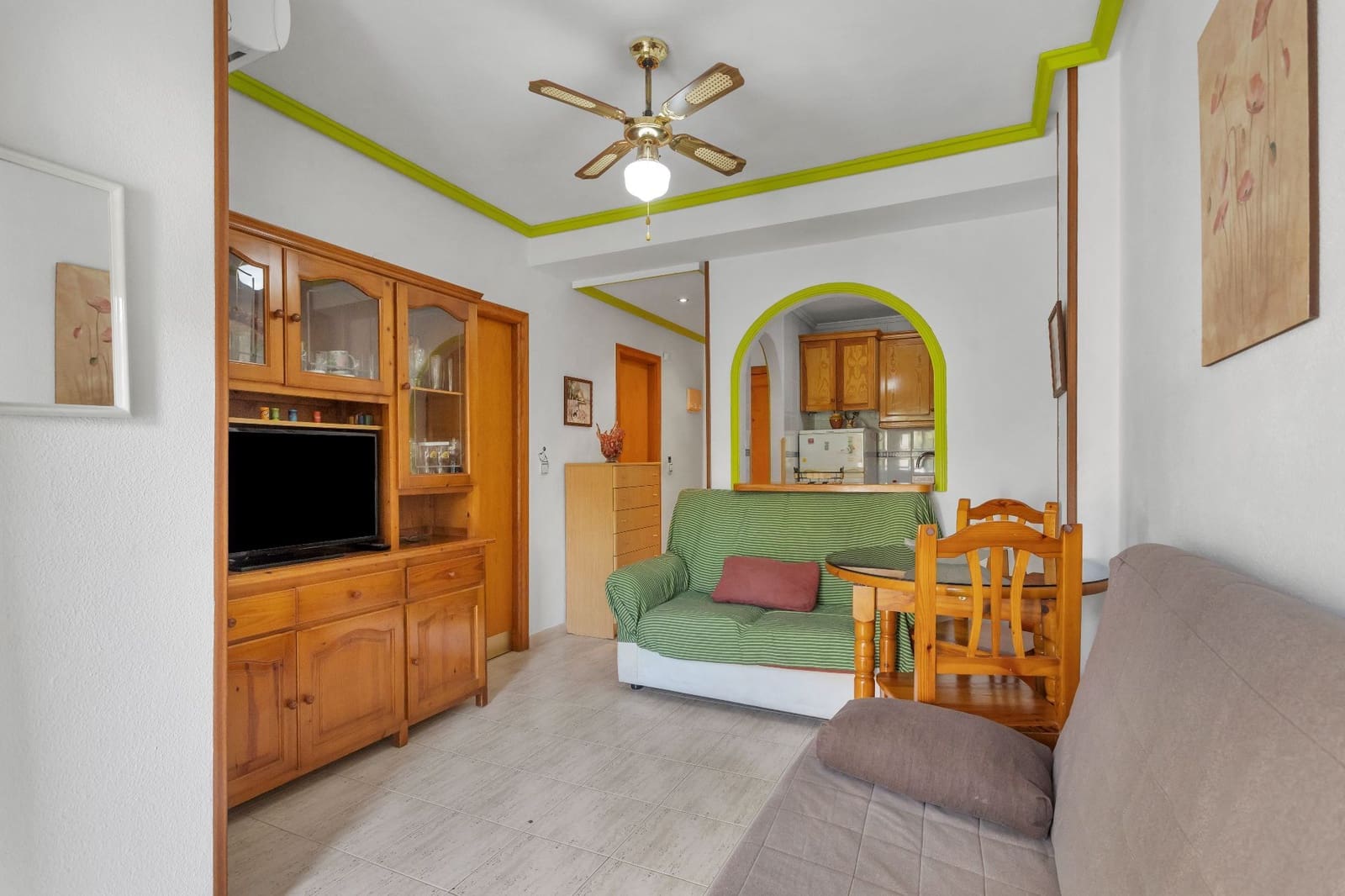 1 chambre Appartement à vendre à Torrevieja avec piscine - 135 000 € (Ref: 10146301)
