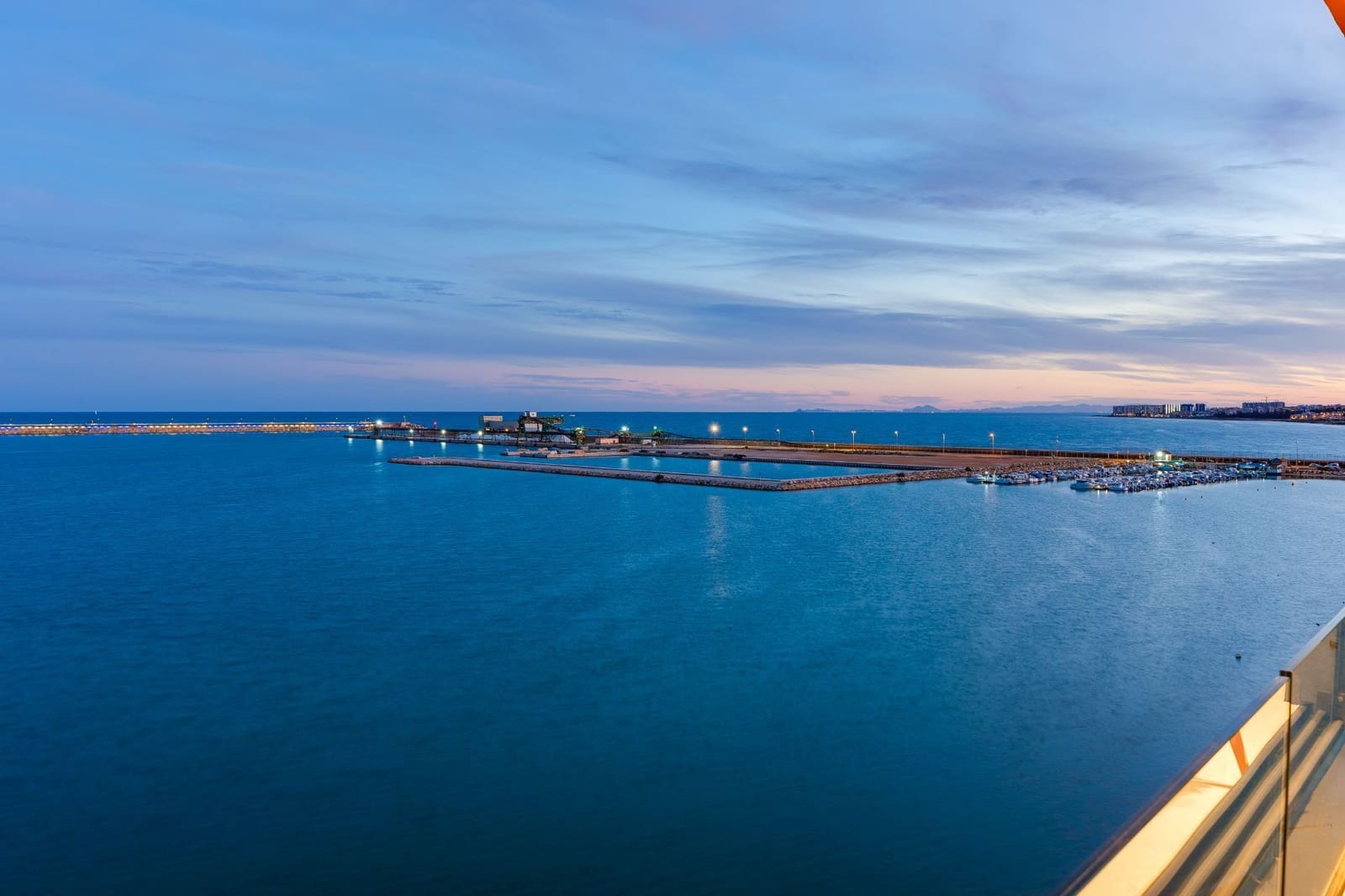 2 soveværelse Lejlighed til salg i Torrevieja med swimmingpool - € 550.000 (Ref: 10176849)
