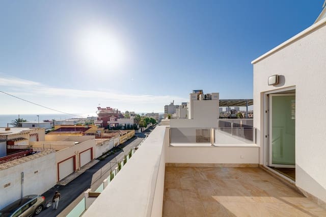 3 soverom Villa til salgs i Los Frutales, Torrevieja med svømmebasseng garasje - € 590 000 (Ref: 7988701)