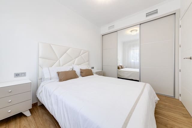 3 soverom Villa til salgs i Los Frutales, Torrevieja med svømmebasseng garasje - € 590 000 (Ref: 7988701)