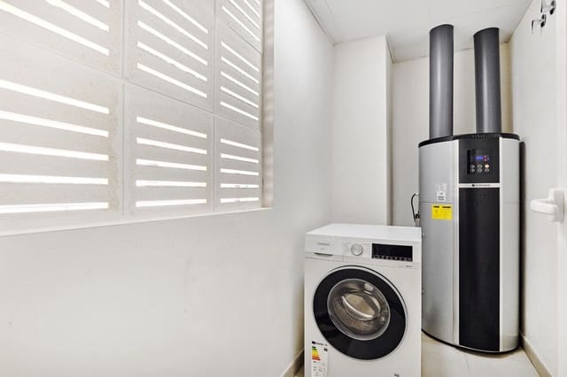 2 quarto Apartamento para venda em Playa del Acequión, Torrevieja com piscina garagem - 410 000 € (Ref: 8494773)