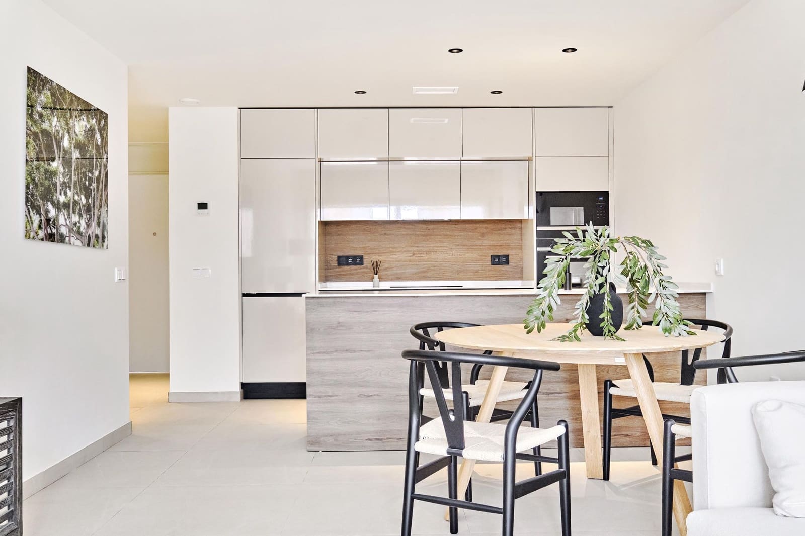 2 bedroom Apartment for sale in Torrevieja with pool garage - € 410,000 (Ref: 8494773)