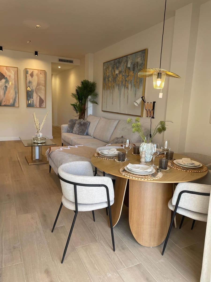 3 bedroom Apartment for sale in Torrevieja with garage - € 294,000 (Ref: 8656105)