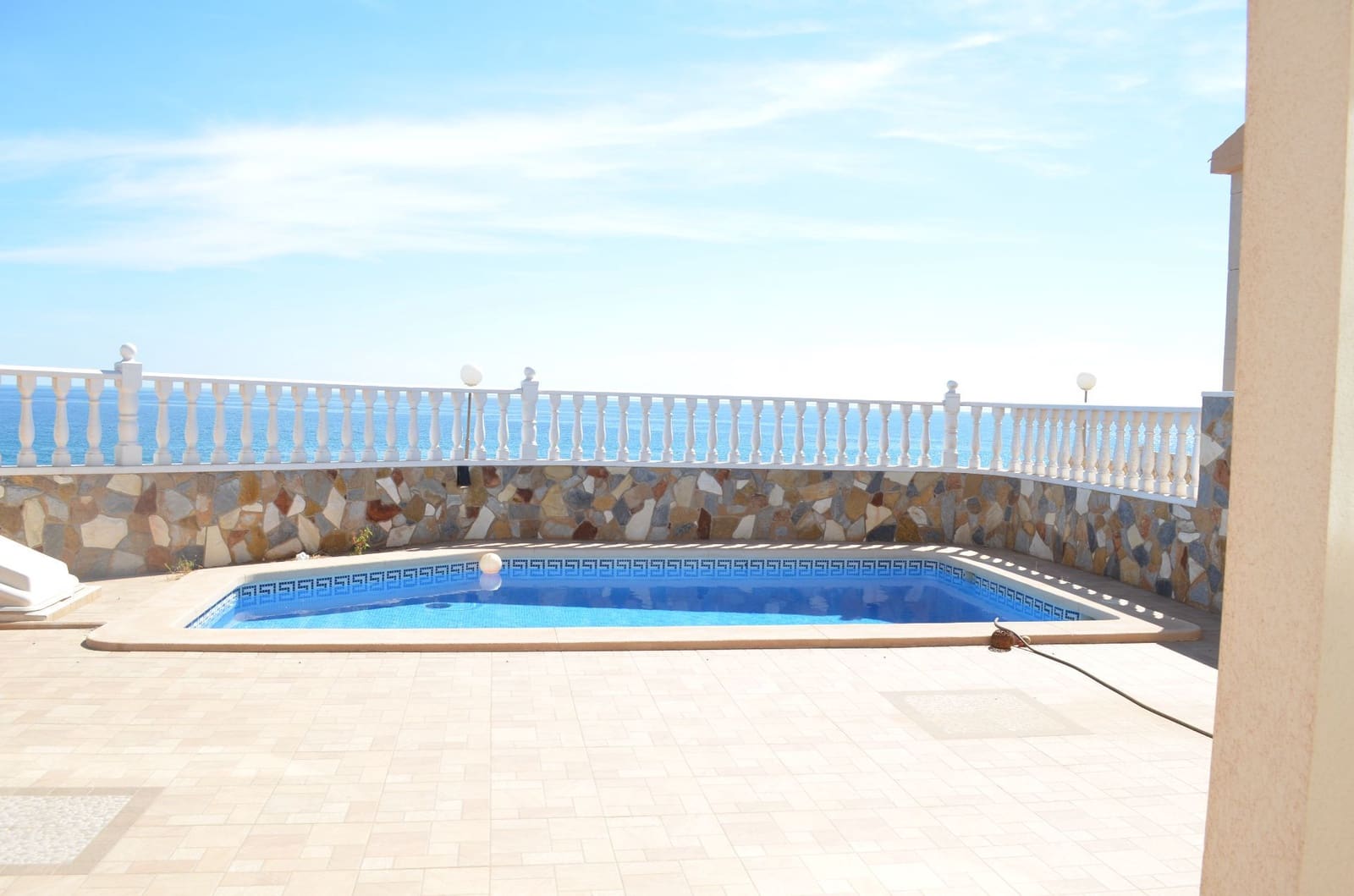 4 soveværelse Villa til salg i Torrevieja med swimmingpool garage - € 990.000 (Ref: 8689464)
