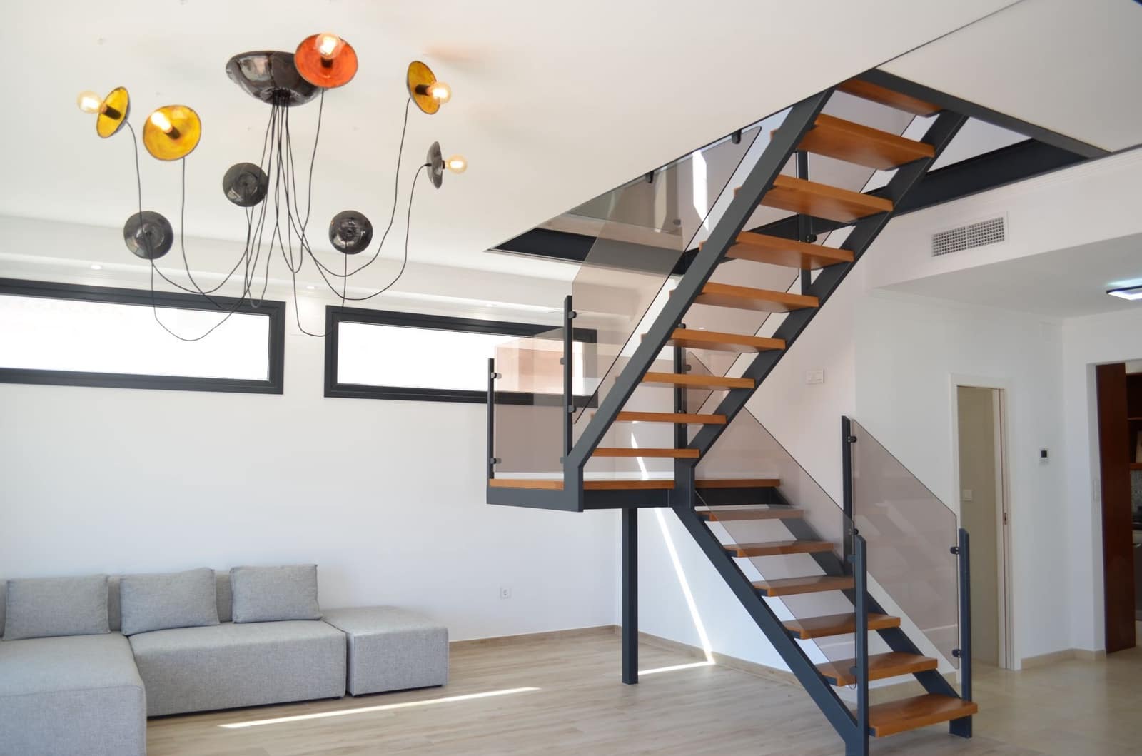 4 soveværelse Villa til salg i Torrevieja med swimmingpool garage - € 990.000 (Ref: 8689464)