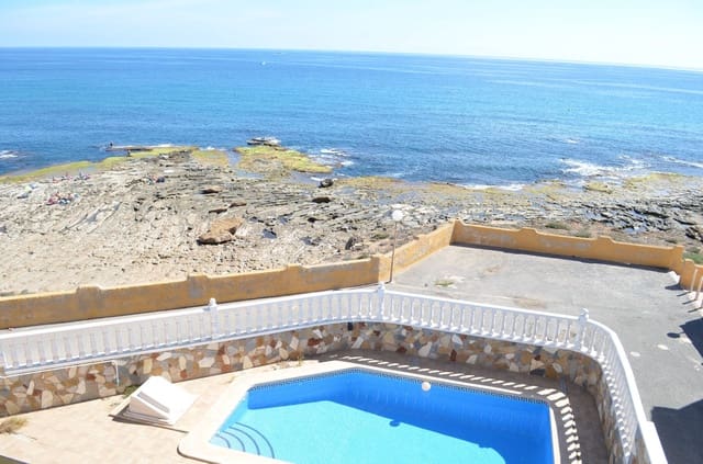4 soverom Villa til salgs i Cabo Cervera, Torrevieja med svømmebasseng garasje - € 990 000 (Ref: 8689464)