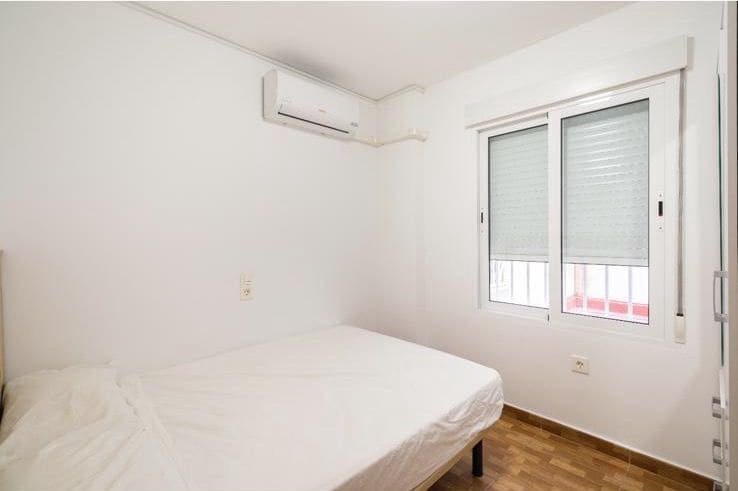 3 bedroom Apartment for sale in Torrevieja - € 199,000 (Ref: 8697801)