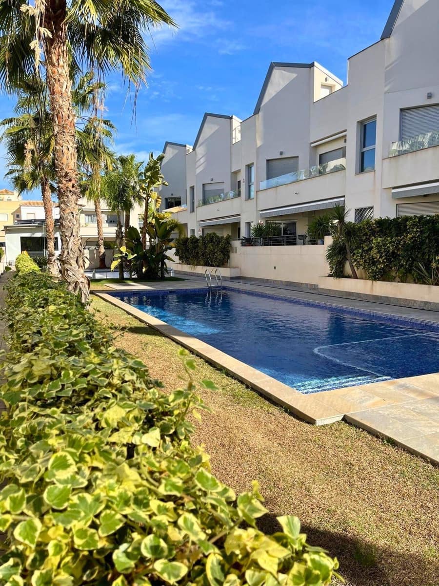 2 chambre Appartement à vendre à Torrevieja avec piscine garage - 265 000 € (Ref: 8741064)