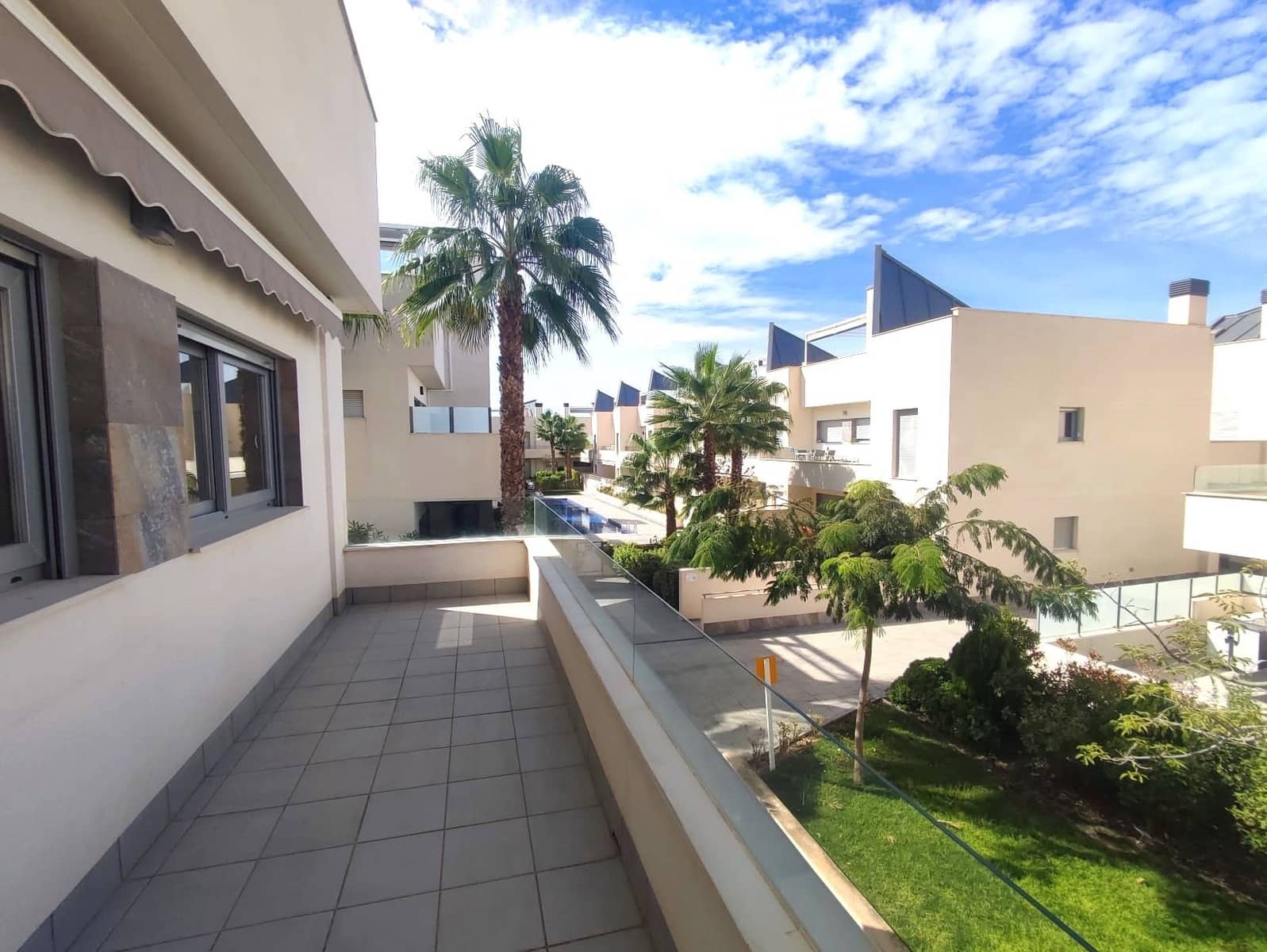 2 soveværelse Lejlighed til salg i Torrevieja med swimmingpool garage - € 280.000 (Ref: 8741065)