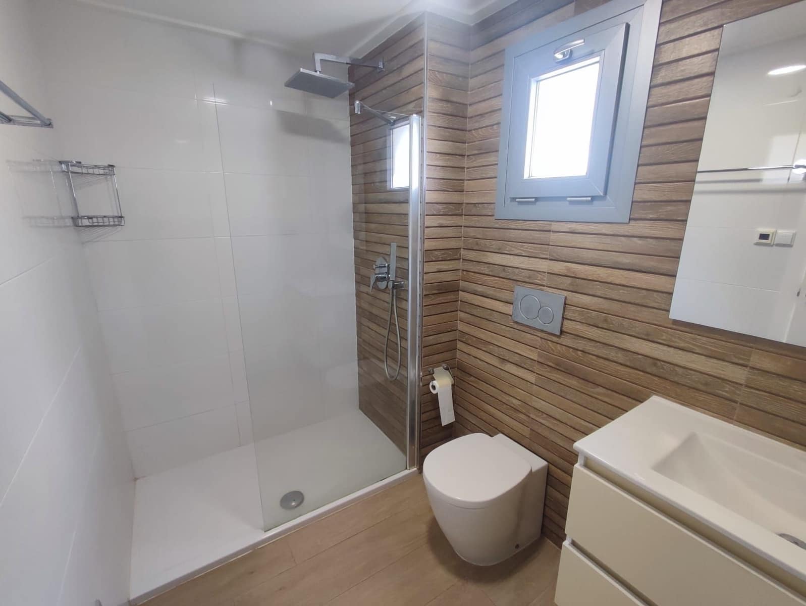 2 soveværelse Lejlighed til salg i Torrevieja med swimmingpool garage - € 280.000 (Ref: 8741065)