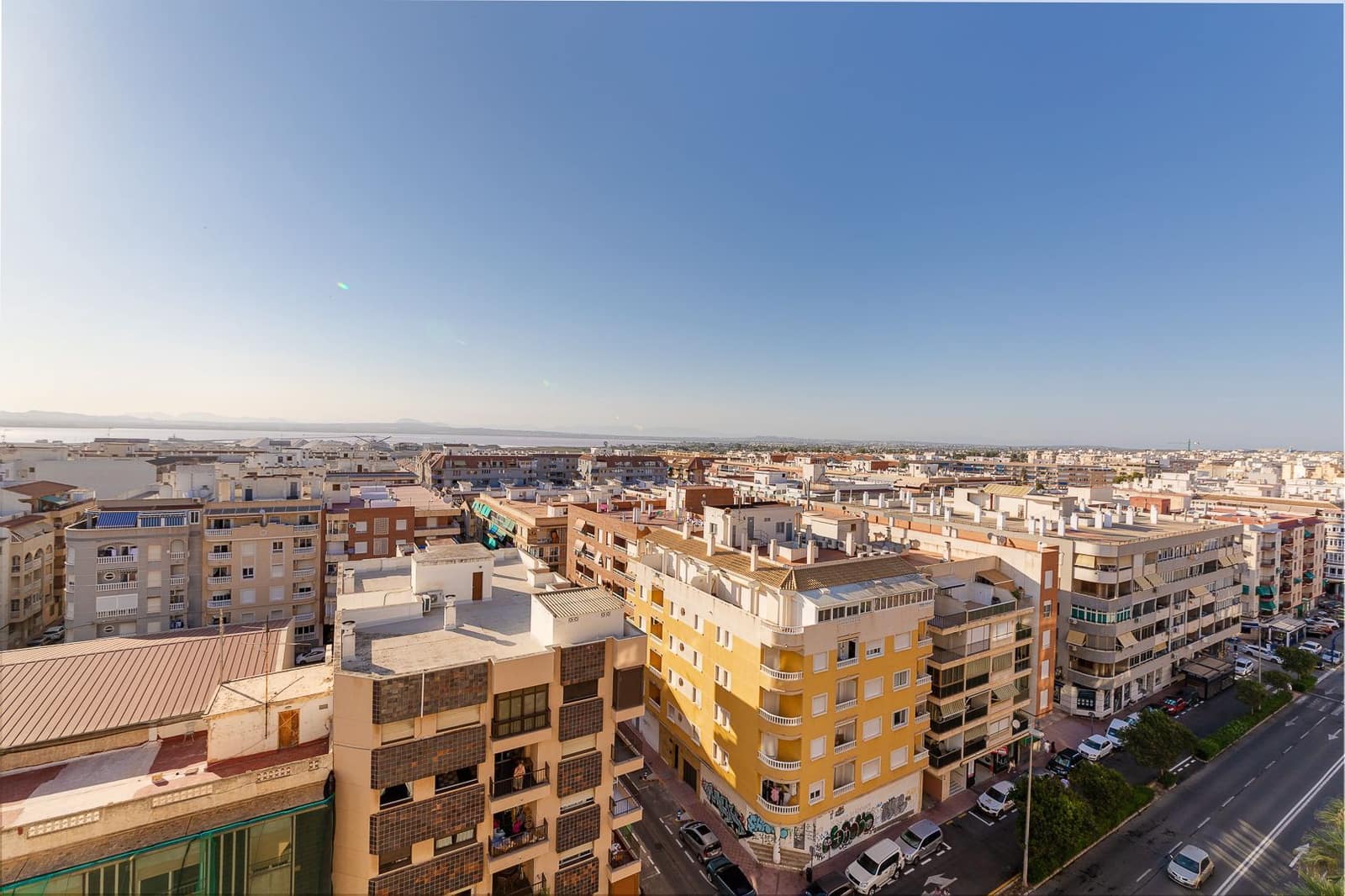 2 soveværelse Lejlighed til salg i Torrevieja med swimmingpool garage - € 249.000 (Ref: 8741066)