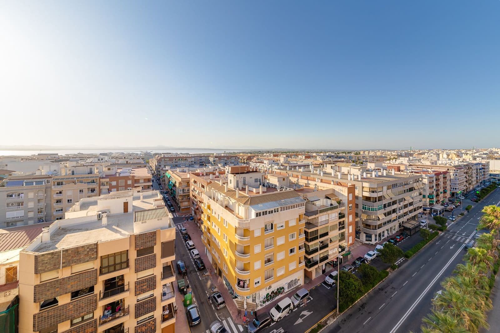 2 soveværelse Lejlighed til salg i Torrevieja med swimmingpool garage - € 249.000 (Ref: 8741066)
