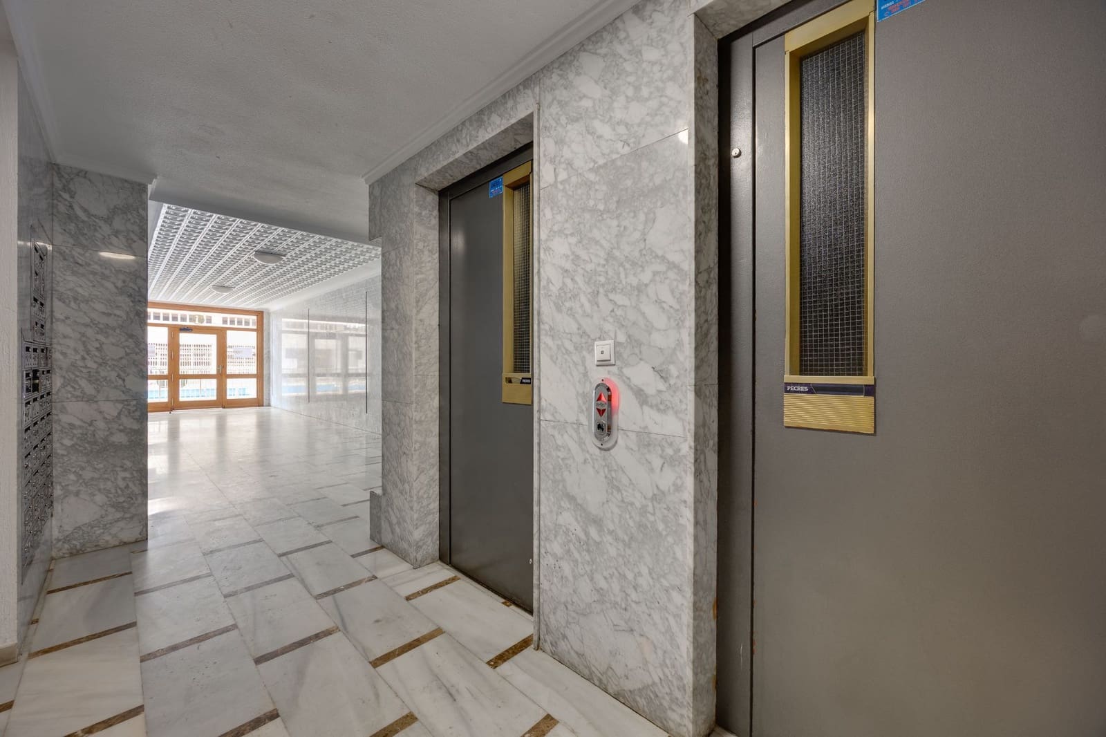 2 soveværelse Lejlighed til salg i Torrevieja med swimmingpool garage - € 249.000 (Ref: 8741066)