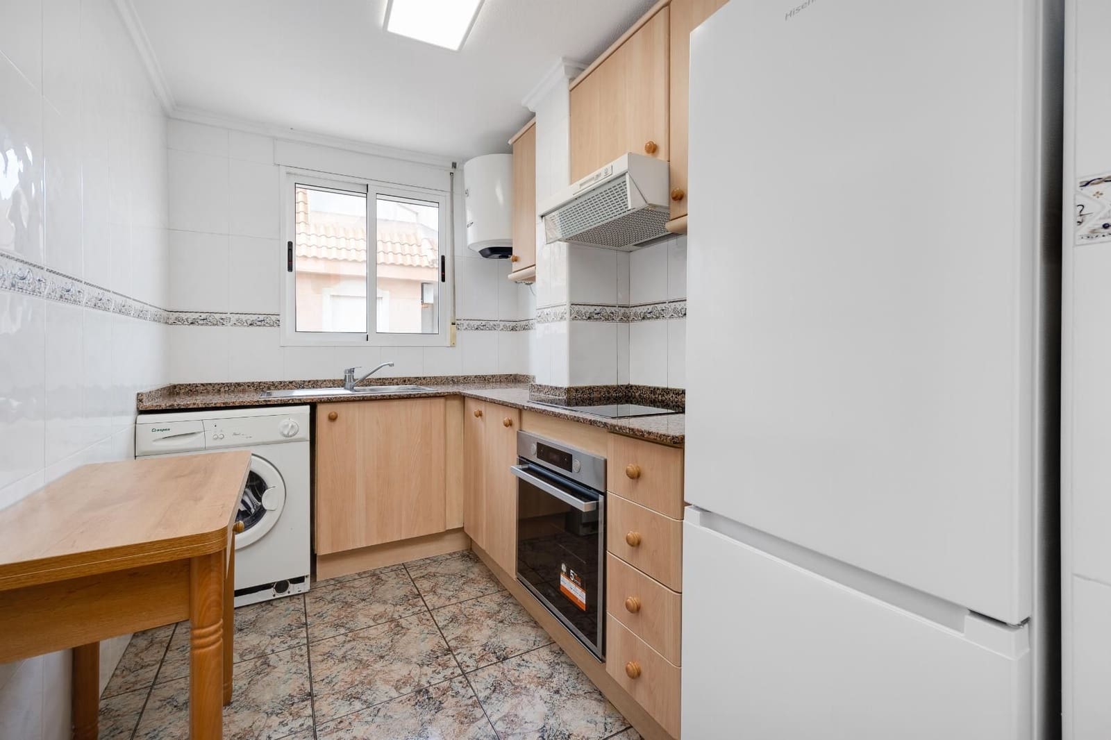 Apartamento de 3 habitaciones en Torrevieja en venta con piscina - 200.000 € (Ref: 8777732)