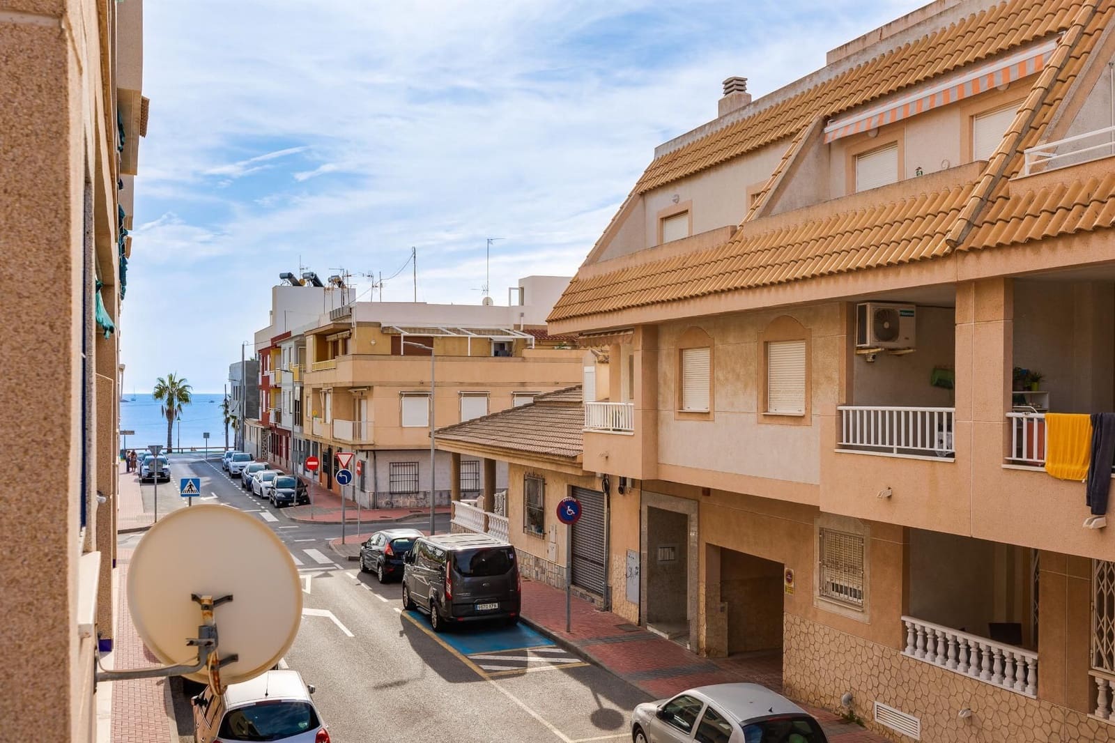 Apartamento de 3 habitaciones en Torrevieja en venta con piscina - 200.000 € (Ref: 8777732)