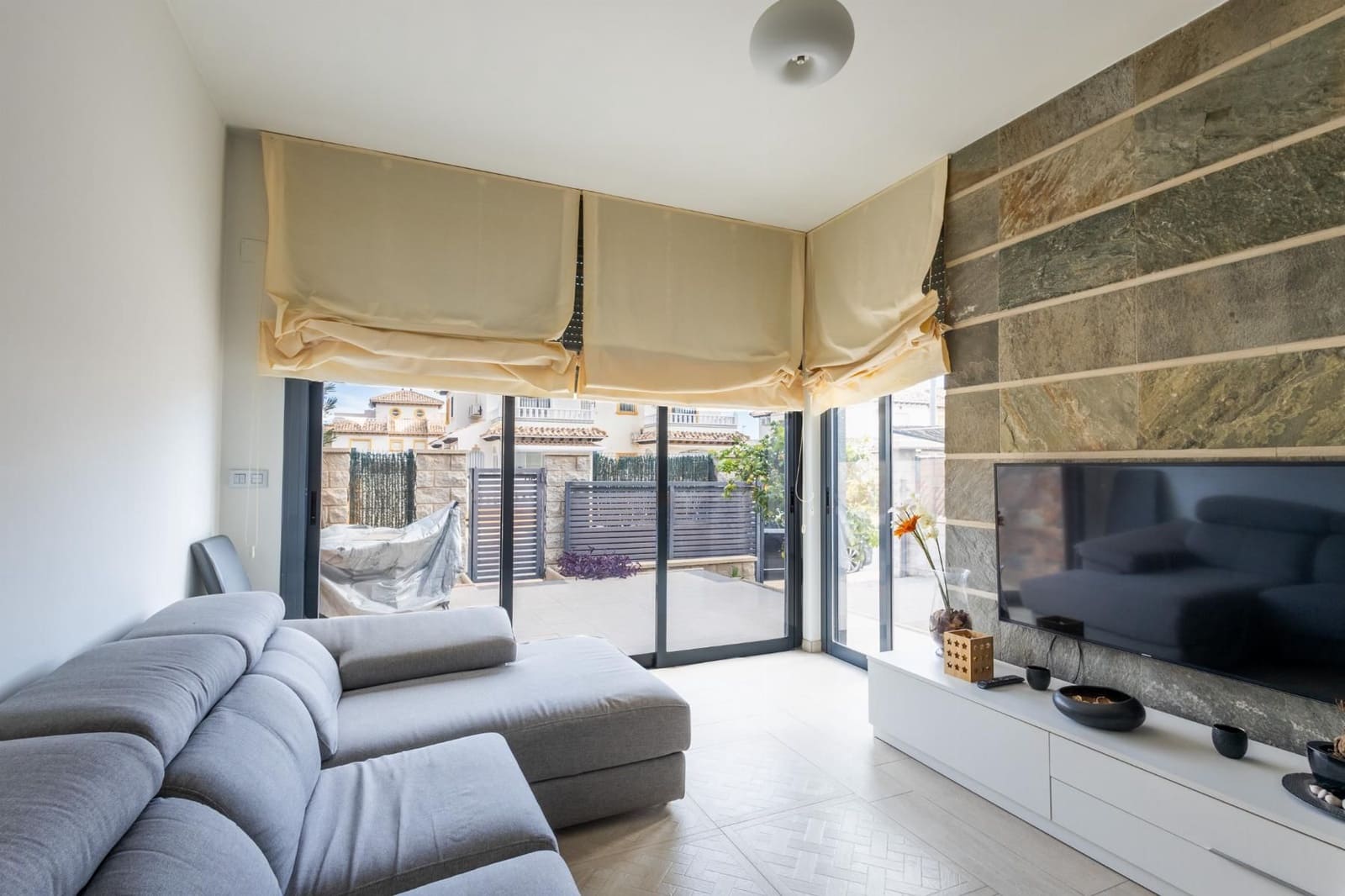 2 sypialnia Dom na sprzedaż w Cabo Roig z basenem garażem - 289 000 € (Ref: 8805713)