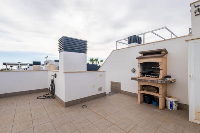 2 soverom Hus til salgs i Cabo Roig, Orihuela med svømmebasseng garasje - € 289 000 (Ref: 8805713)