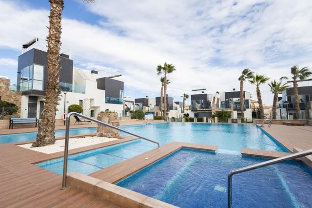 2 soverom Hus til salgs i Cabo Roig, Orihuela med svømmebasseng garasje - € 289 000 (Ref: 8805713)