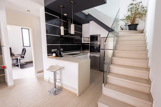 2 soverom Hus til salgs i Cabo Roig, Orihuela med svømmebasseng garasje - € 289 000 (Ref: 8805713)