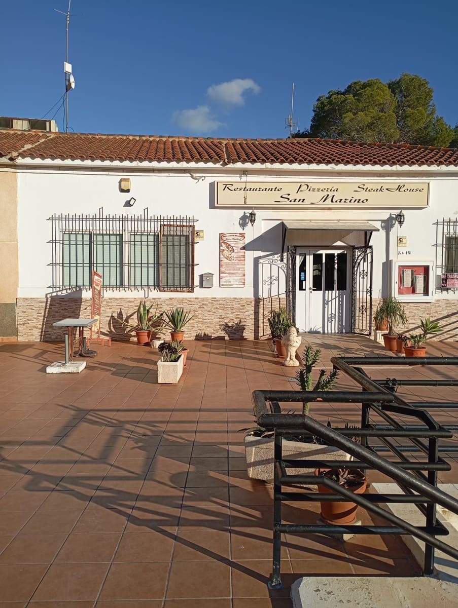 Kommersiell til salgs i Pilar de la Horadada - € 89 900 (Ref: 8827265)