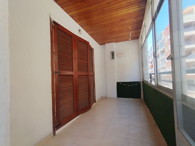 3 soveværelse Lejlighed til salg i Puerto Deportivo, Torrevieja - € 149.900 (Ref: 8879403)