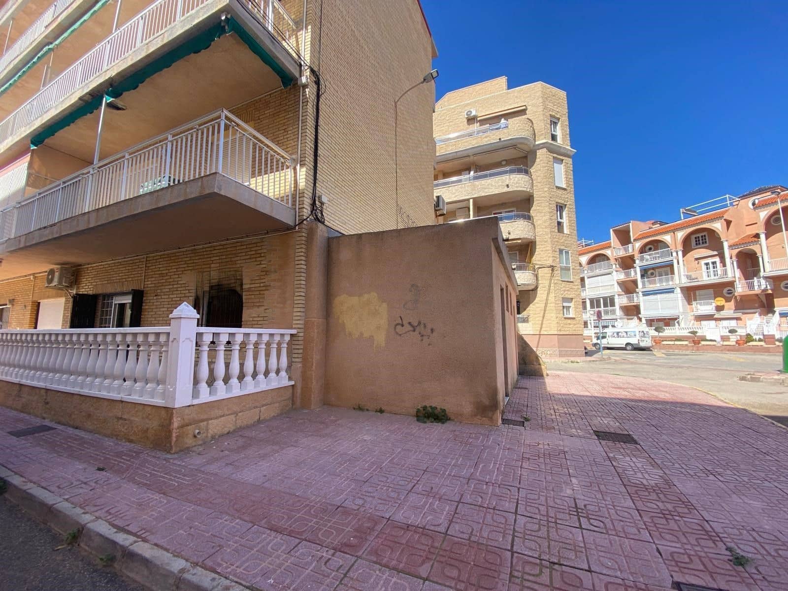 2 Zimmer Apartment zu verkaufen in Torrevieja - 148.000 € (Ref: 8892700)