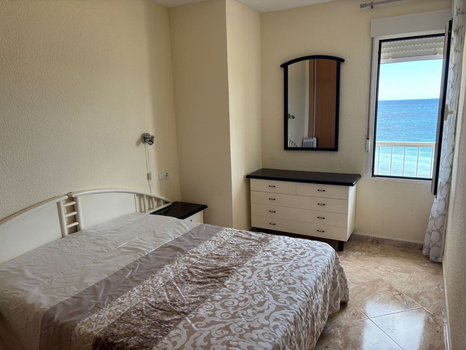 3 chambre Appartement à vendre à Torrevieja avec garage - 274 000 € (Ref: 8907173)