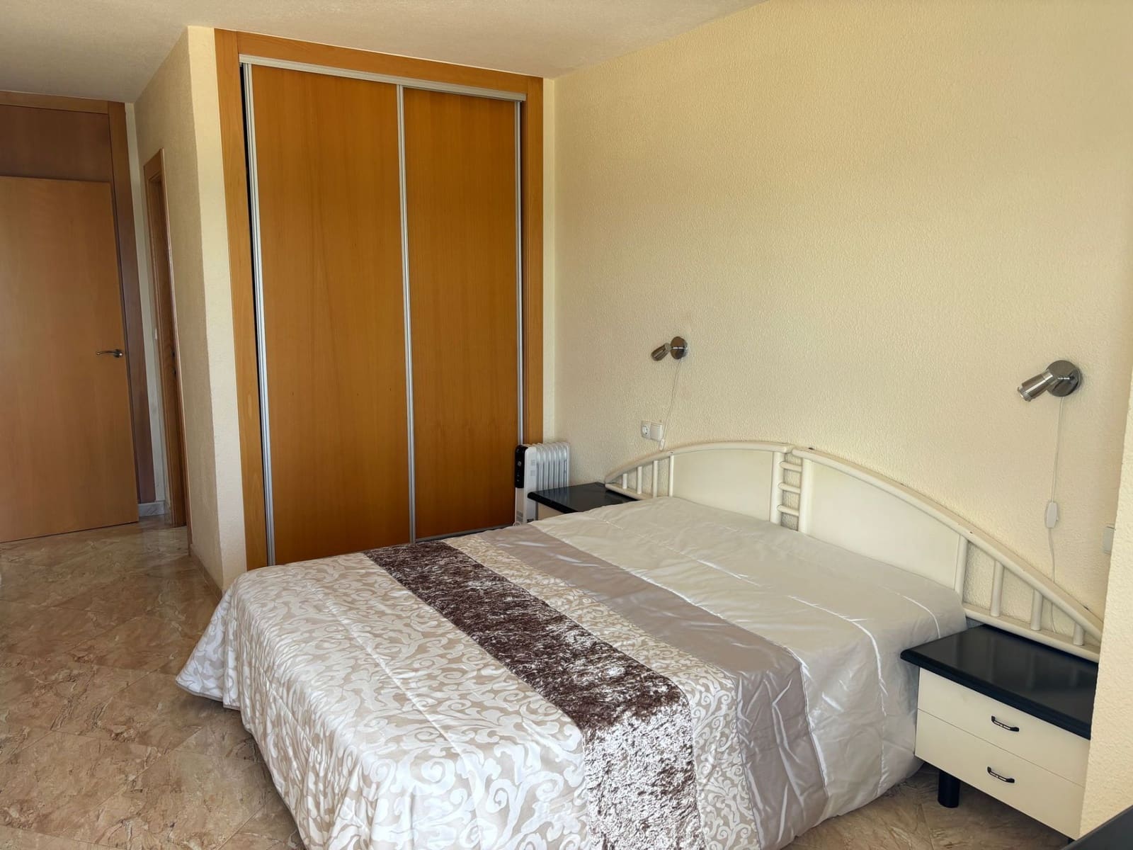 3 chambre Appartement à vendre à Torrevieja avec garage - 274 000 € (Ref: 8907173)