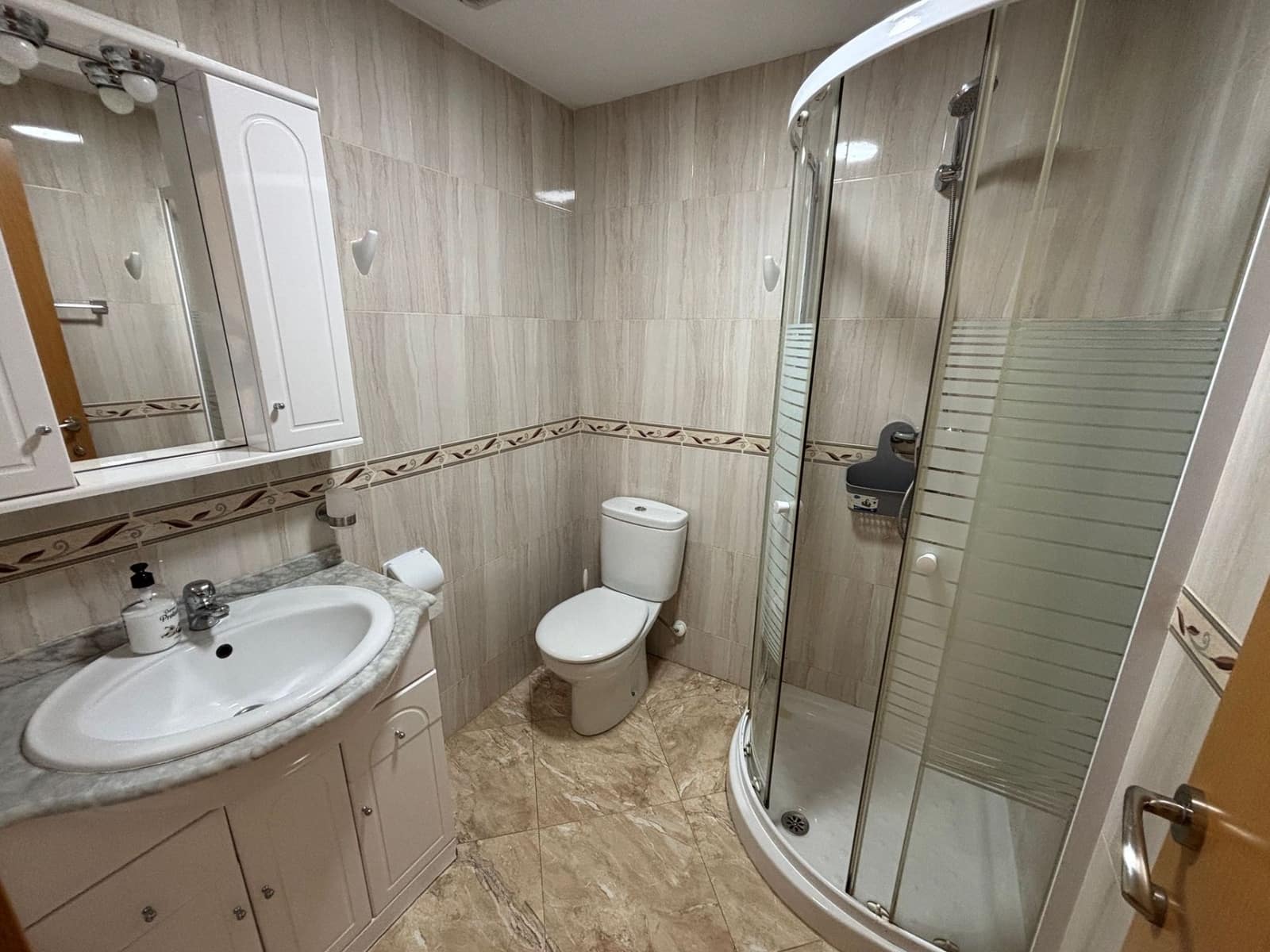 3 chambre Appartement à vendre à Torrevieja avec garage - 274 000 € (Ref: 8907173)