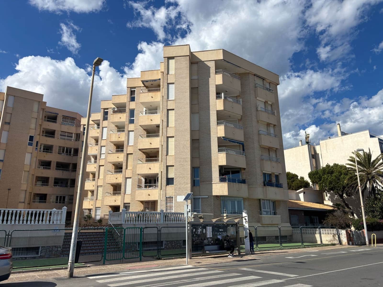 3 chambre Appartement à vendre à Torrevieja avec garage - 274 000 € (Ref: 8907173)
