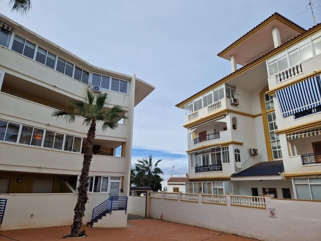 Apartamento de 2 habitaciones en Cañada del Molino, Torrevieja en venta con piscina - 169.900 € (Ref: 8921112)