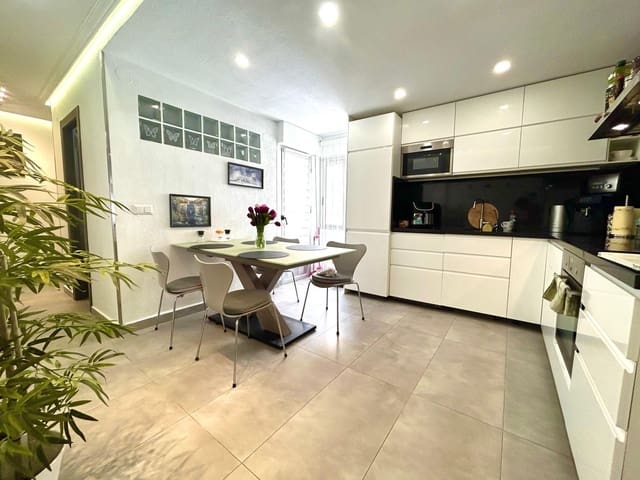 3 bedroom Penthouse for sale in Playa de los Locos, Torrevieja with garage - € 225,000 (Ref: 8926108)