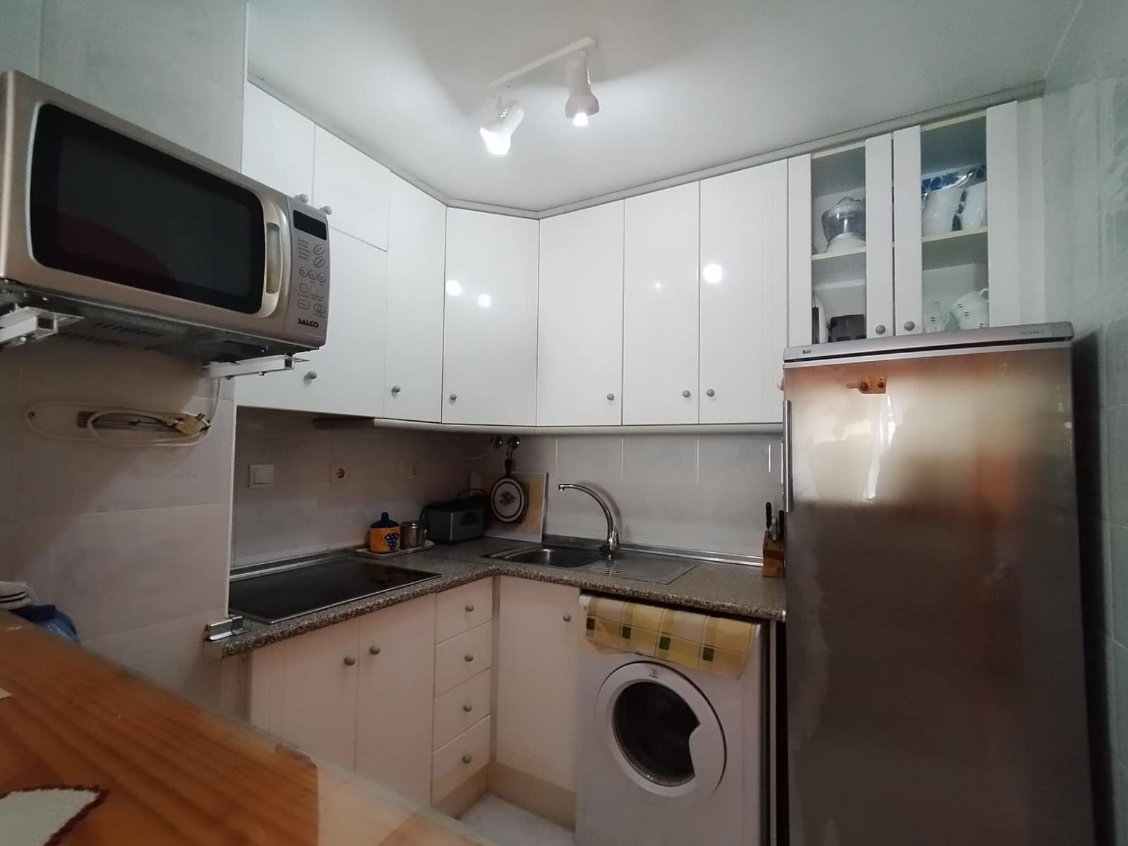 2 soveværelse Lejlighed til salg i Torrevieja med swimmingpool - € 169.000 (Ref: 8942648)