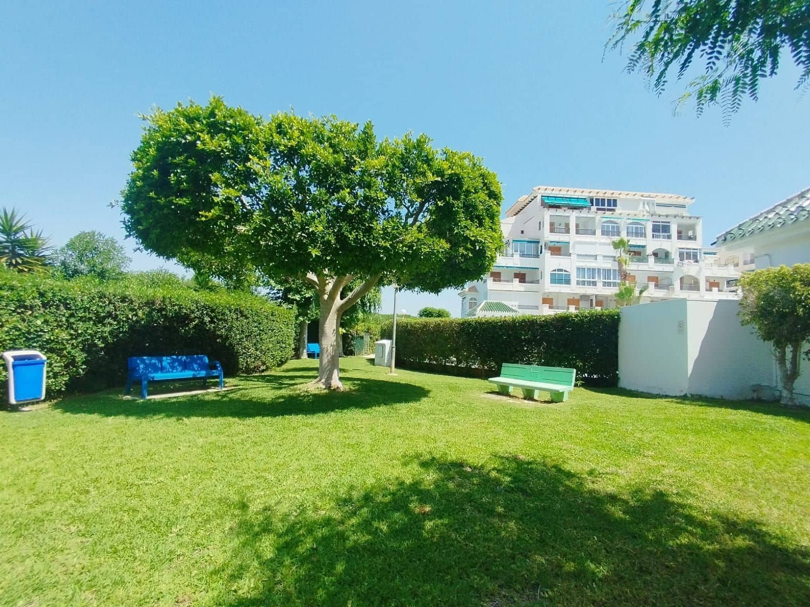 Apartamento de 2 habitaciones en Torrevieja en venta con piscina - 169.900 € (Ref: 8942648)