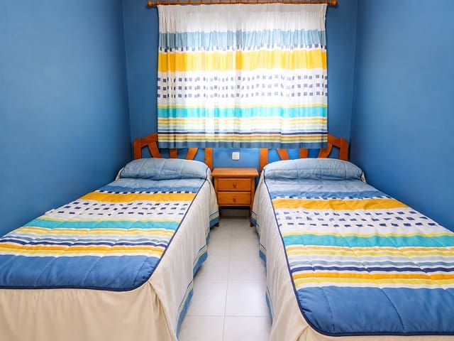 2 Zimmer Apartment zu verkaufen in Los Europeos, Torrevieja mit Pool - 169.900 € (Ref: 8942648)