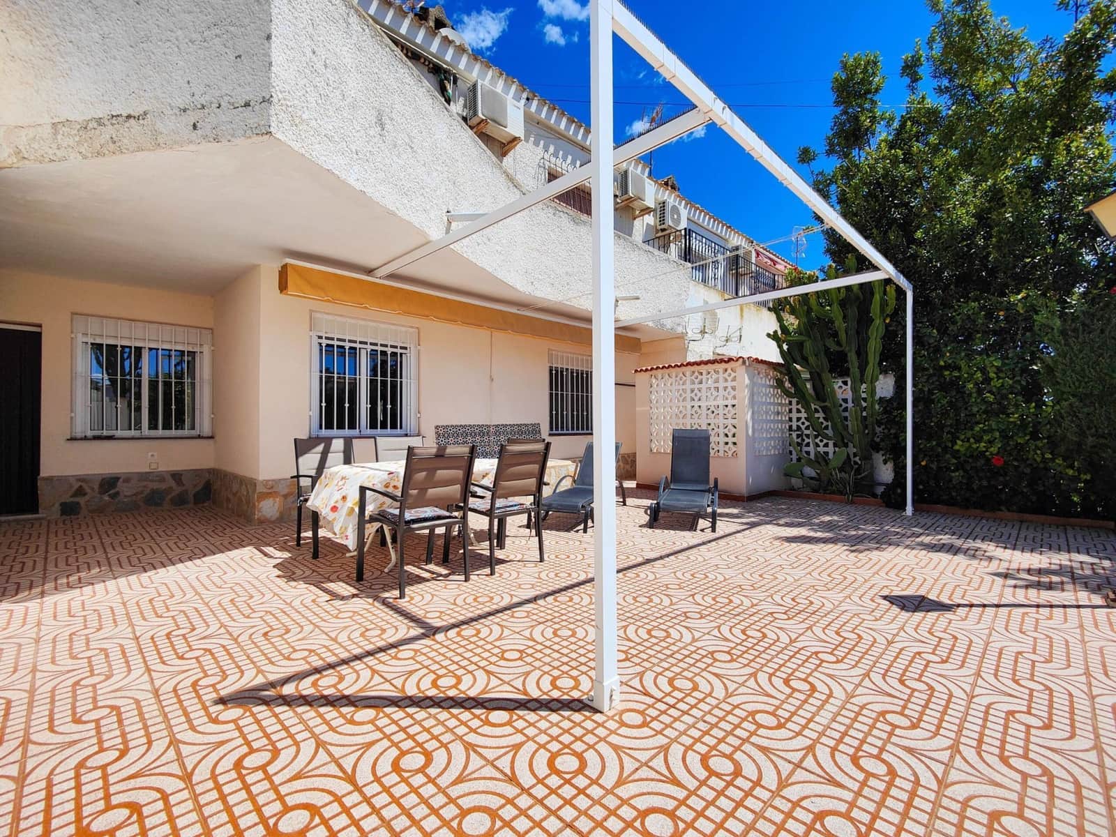 3 quarto Bungalow para venda em Torrevieja - 164 000 € (Ref: 8968023)