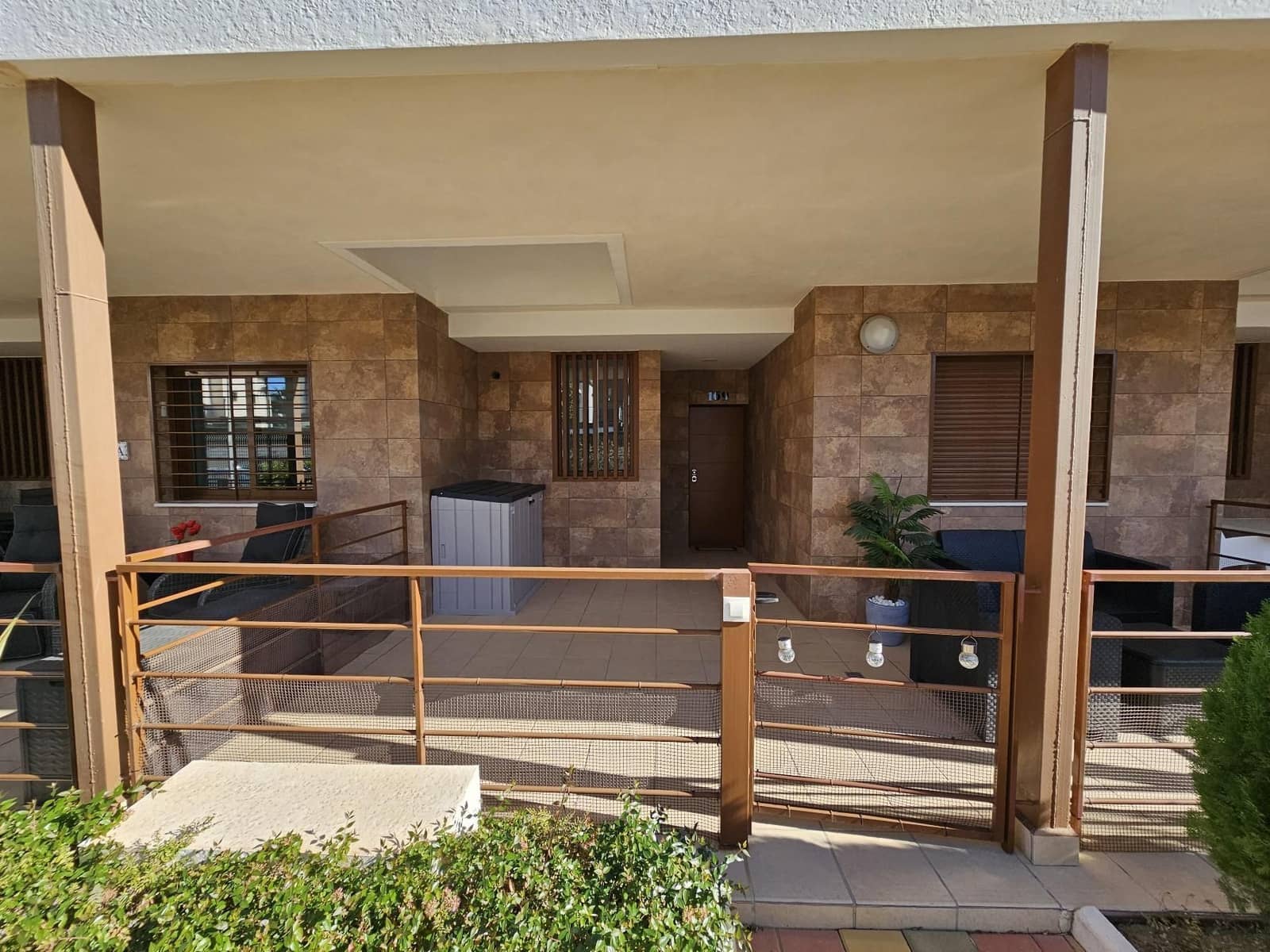 2 soverom Leilighet til salgs i Cabo Roig med svømmebasseng garasje - € 250 000 (Ref: 8970213)