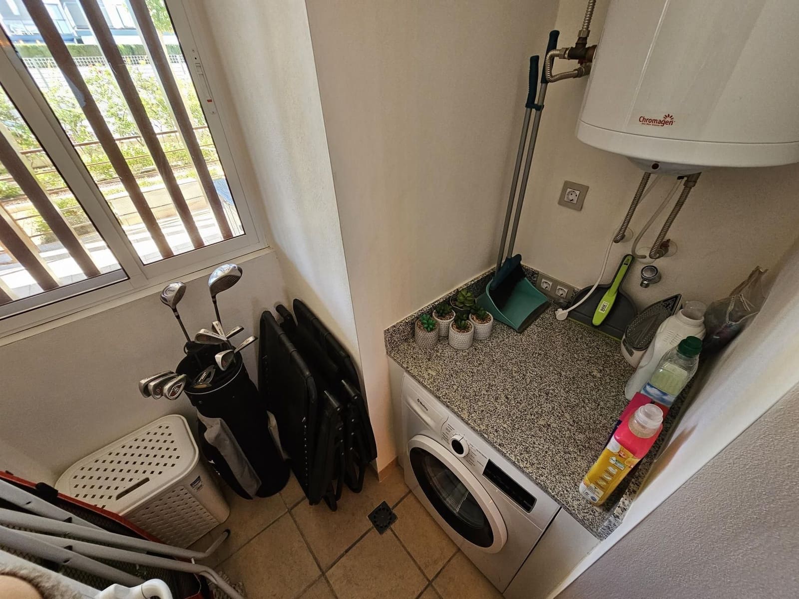 2 soverom Leilighet til salgs i Cabo Roig med svømmebasseng garasje - € 250 000 (Ref: 8970213)