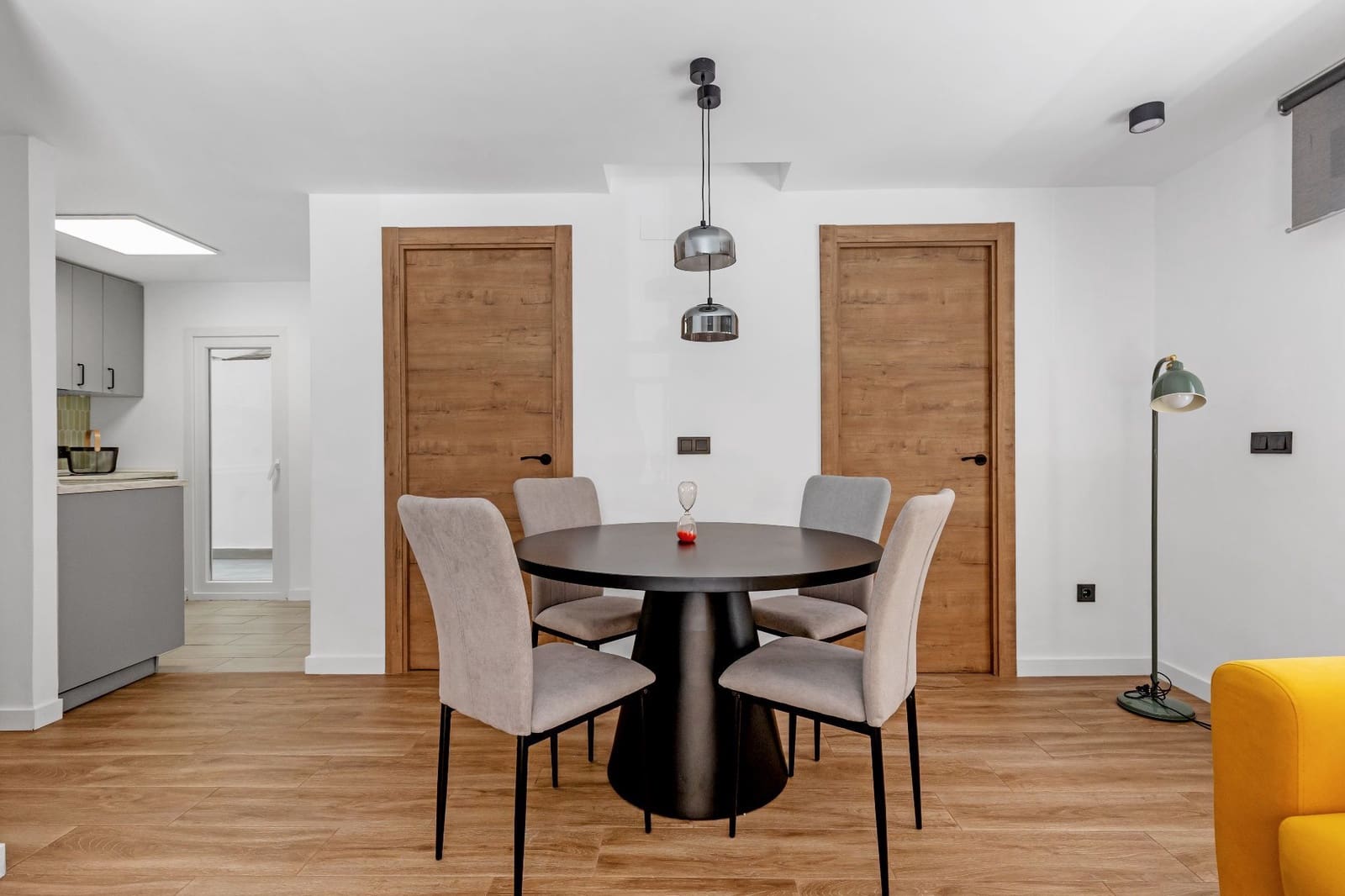 3 soveværelse Lejlighed til salg i Torrevieja med garage - € 259.900 (Ref: 9000936)