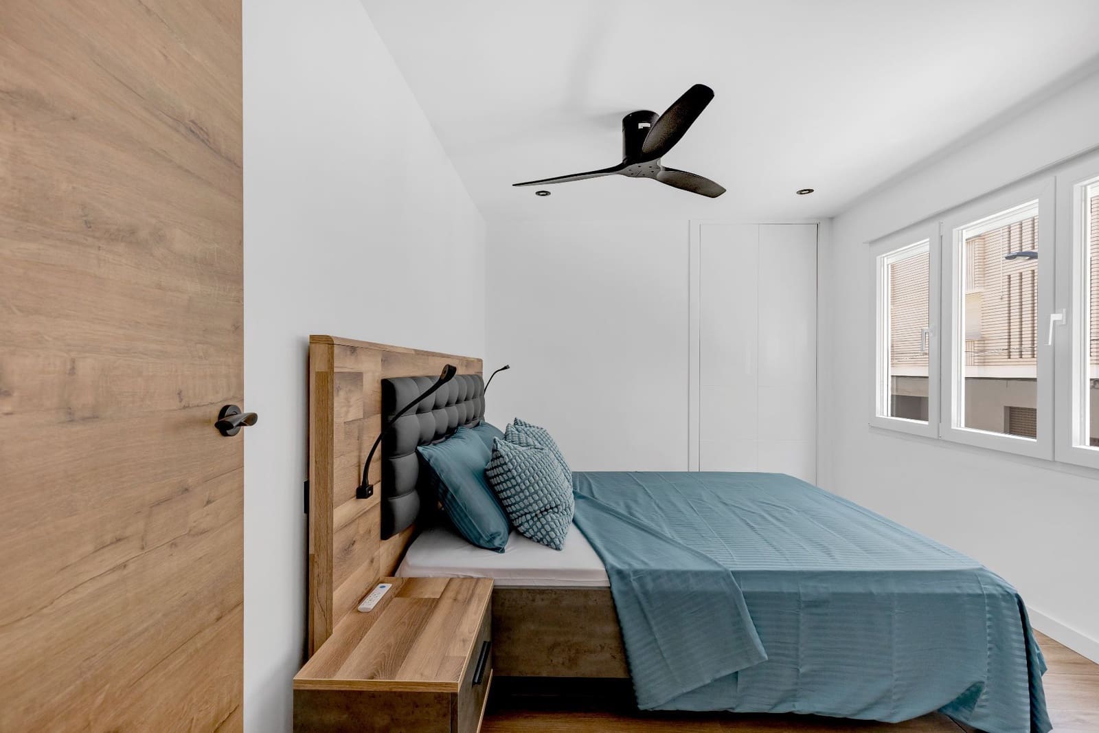 3 soveværelse Lejlighed til salg i Torrevieja med garage - € 259.900 (Ref: 9000936)