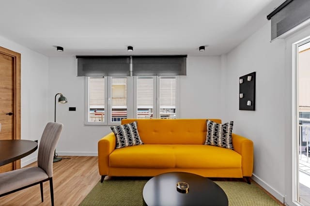 3 soveværelse Lejlighed til salg i Playa del Cura, Torrevieja med garage - € 259.900 (Ref: 9000936)